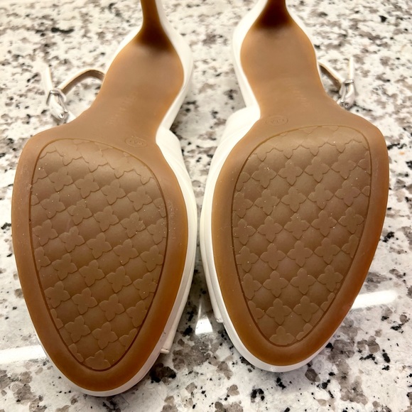 White Lowry Kelly & Katie Heels Shoes 6M NWT - Picture 13 of 13